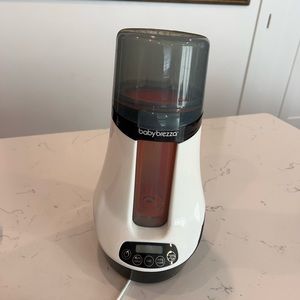 Baby Brezza bottle warmer